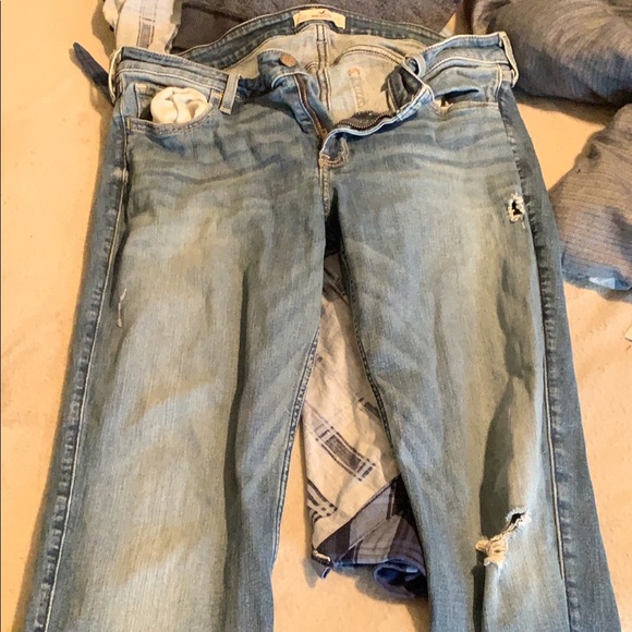 Clothes - Picture 8 of 8